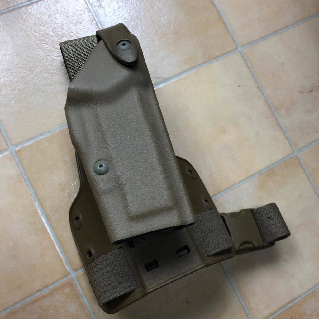 サファリランド　レッグホルスター　SLS TACTICAL HOLSTER
