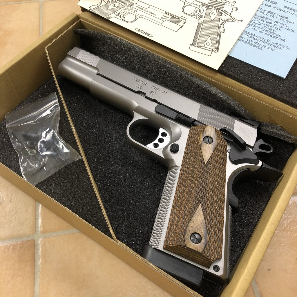 B.W.C.　スプリングフィールドV12カスタム　モデルガン