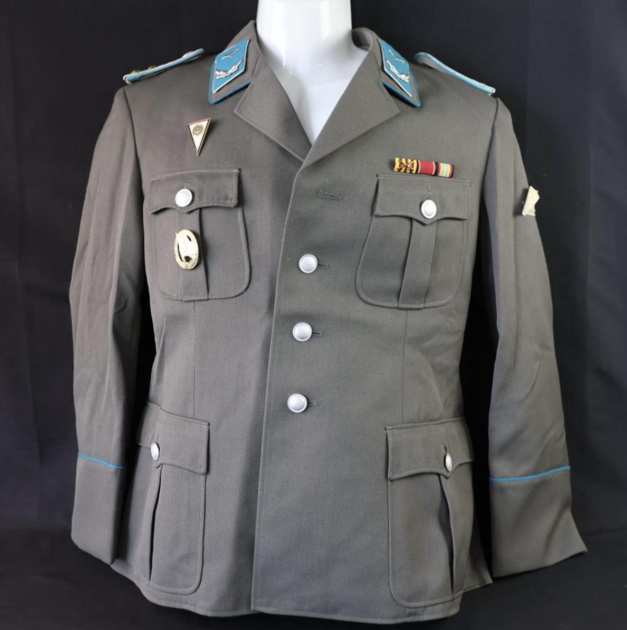 東ドイツ軍 放出品 東独 制服 勤務服 軍服 空軍 パイロット 士官 将校 