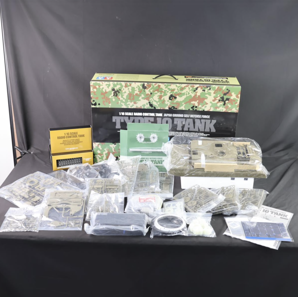 タミヤ 陸上自衛隊１０式 戦車 ラジコン 1/16 未組み立て フルオペレーション フルオぺ プロポ付き