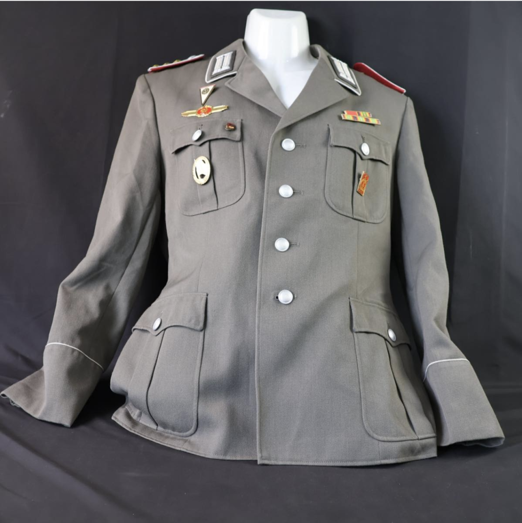 東ドイツ軍 放出品 東独 制服 勤務服 軍服 砲兵 士官 将校 NVA DDR
