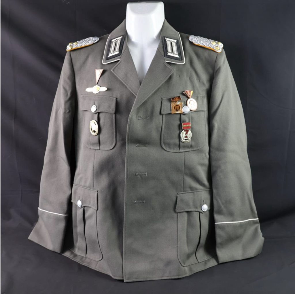 東ドイツ軍 放出品 東独 制服 勤務服 軍服 通信科 士官 将校 佐官 NVA DDR