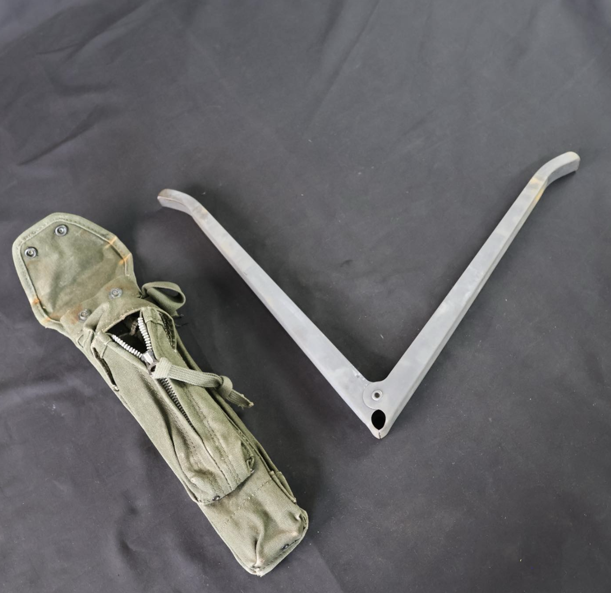 米軍放出品 アメリカ軍 M1956 装備 XM3 M16 バイポッド バイポッド 